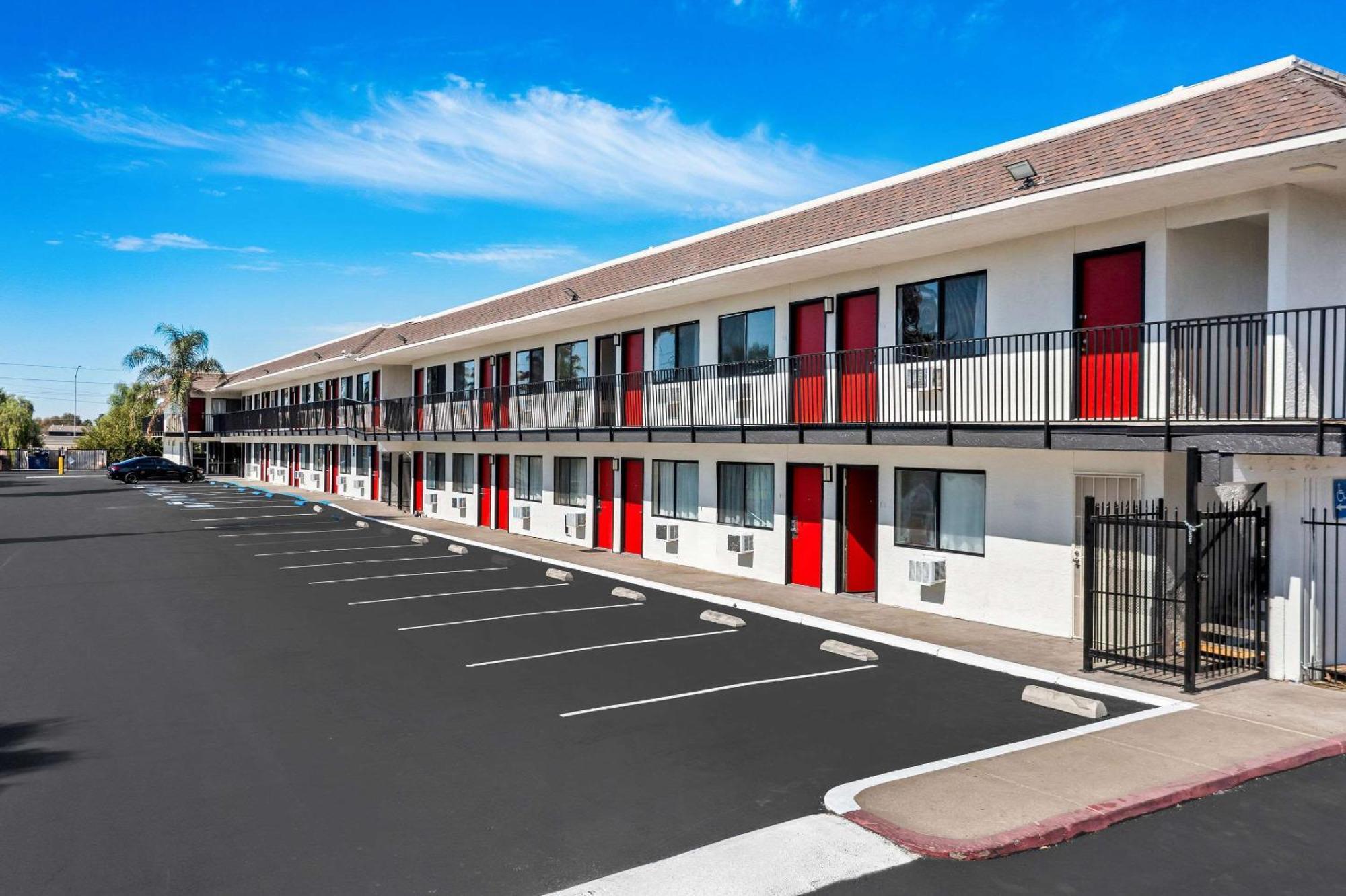 Econo Lodge Stockton Near I-5 Fairgrounds Dış mekan fotoğraf