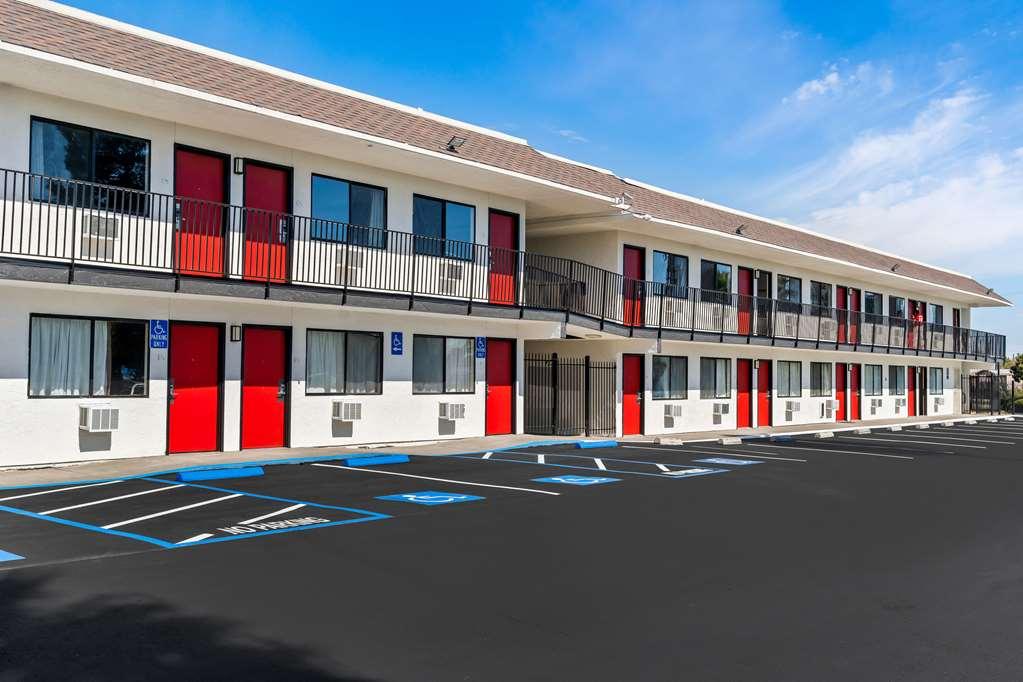 Econo Lodge Stockton Near I-5 Fairgrounds Dış mekan fotoğraf